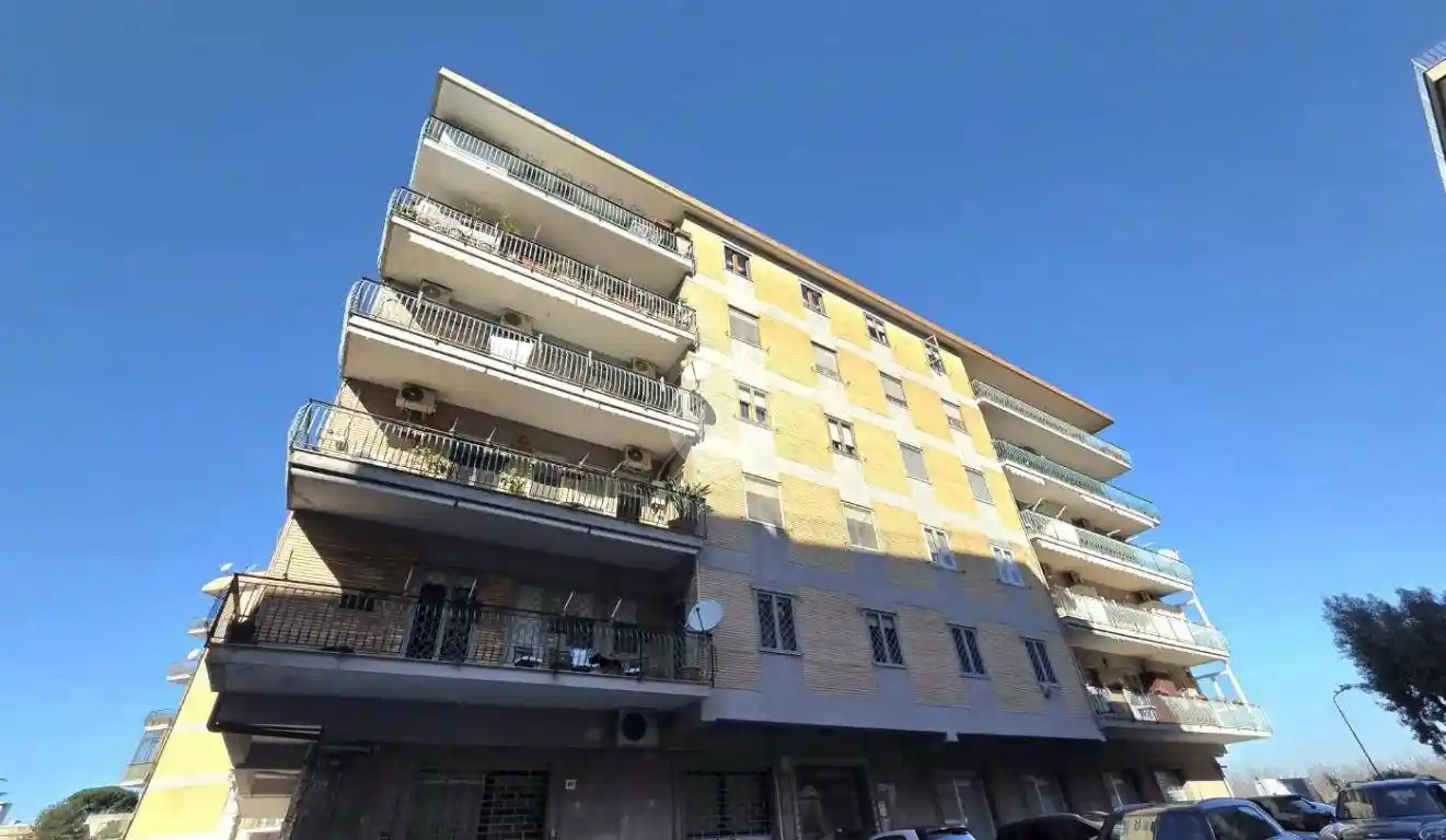 Appartamento in affitto a Napoli