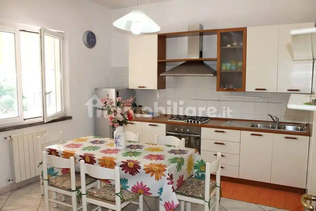 Appartamento in affitto a Cecina