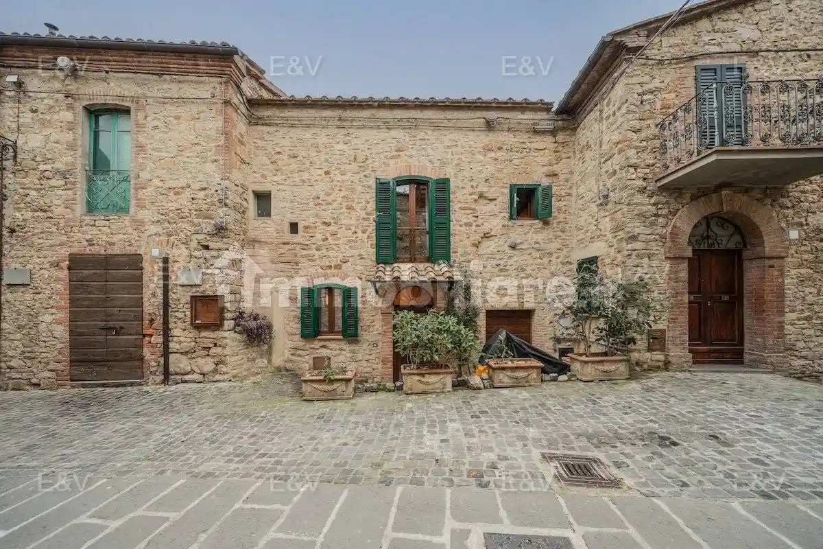 Casa indipendente in vendita a Parrano