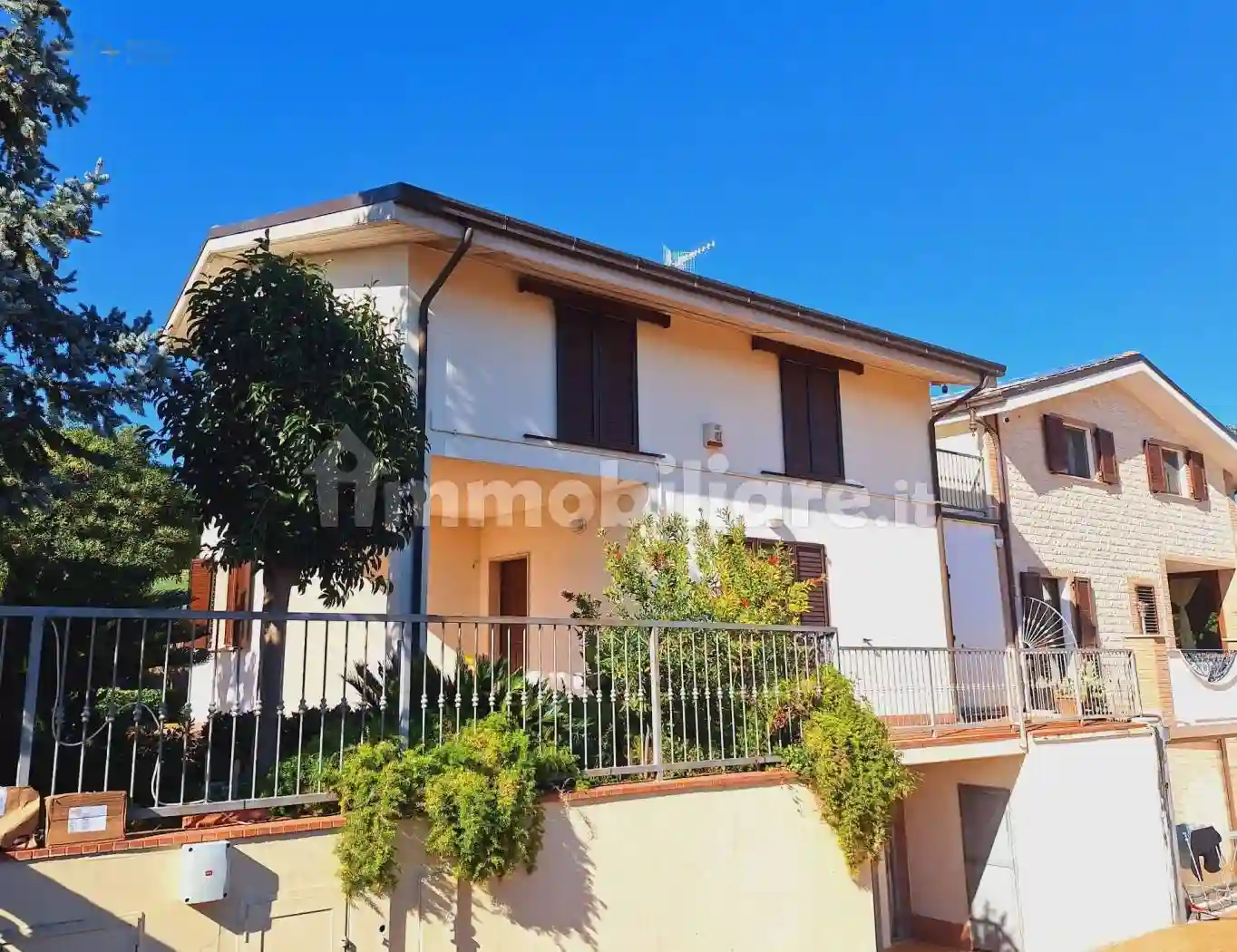 Villetta a schiera - foto 2