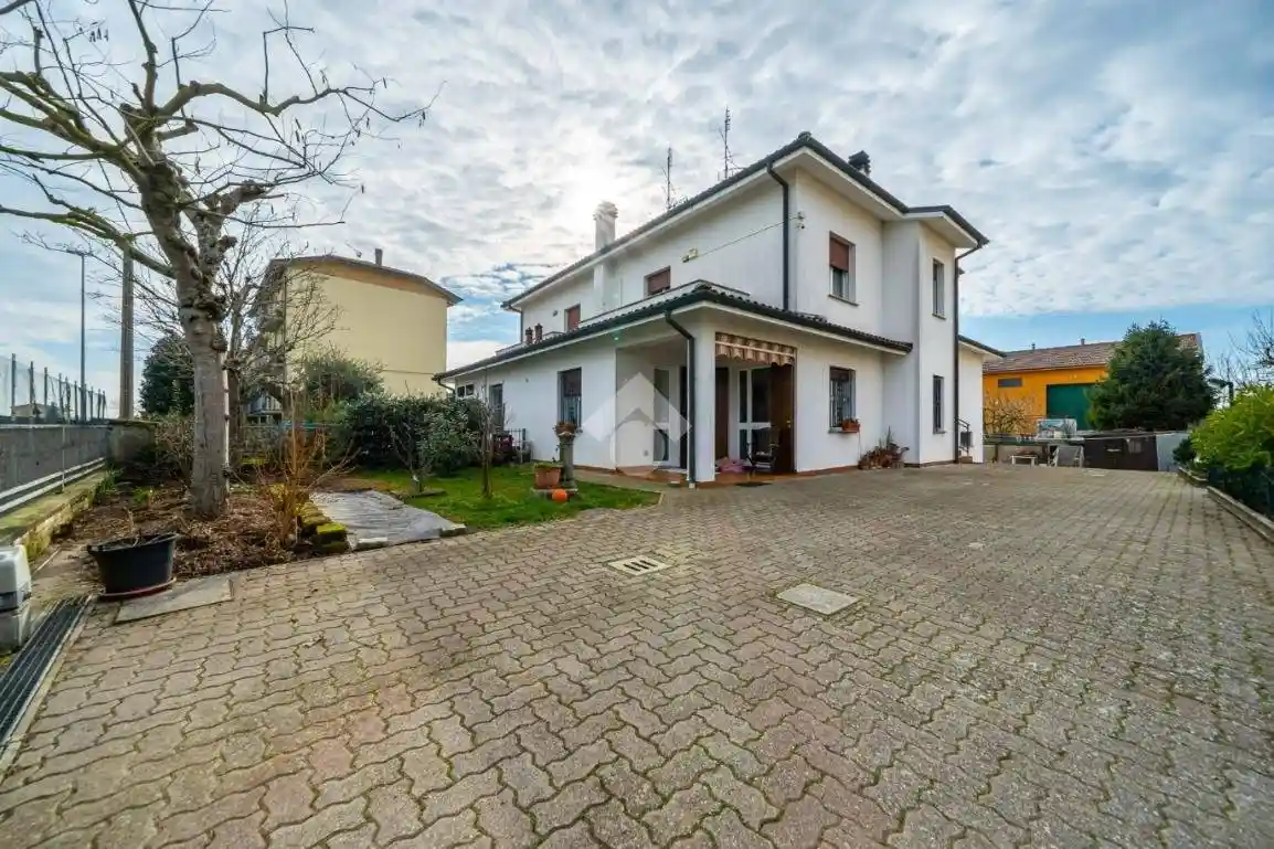 Villa in vendita a Minerbio