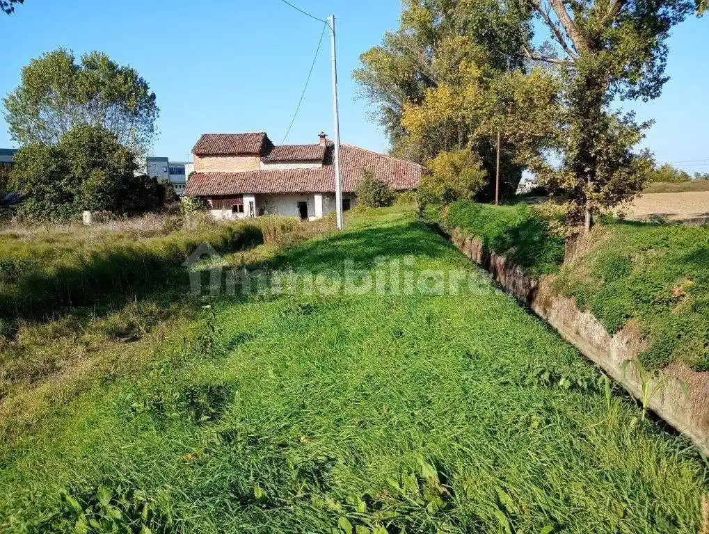 Rustico - Casale in vendita a Cadeo