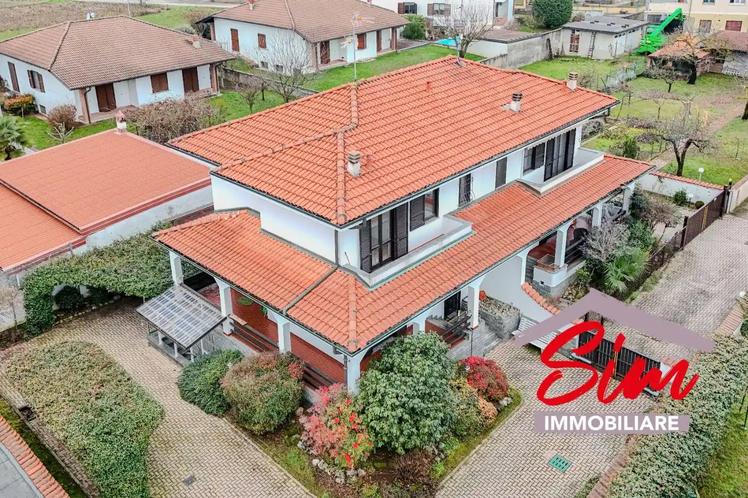 Villa in vendita a Cameri