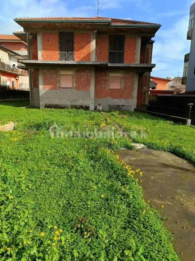Villa in vendita a Catania