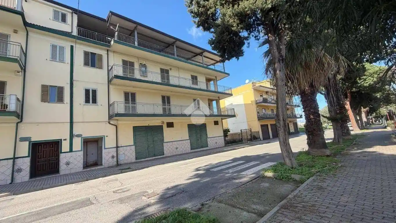 Palazzo - Edificio in vendita a Corigliano-Rossano