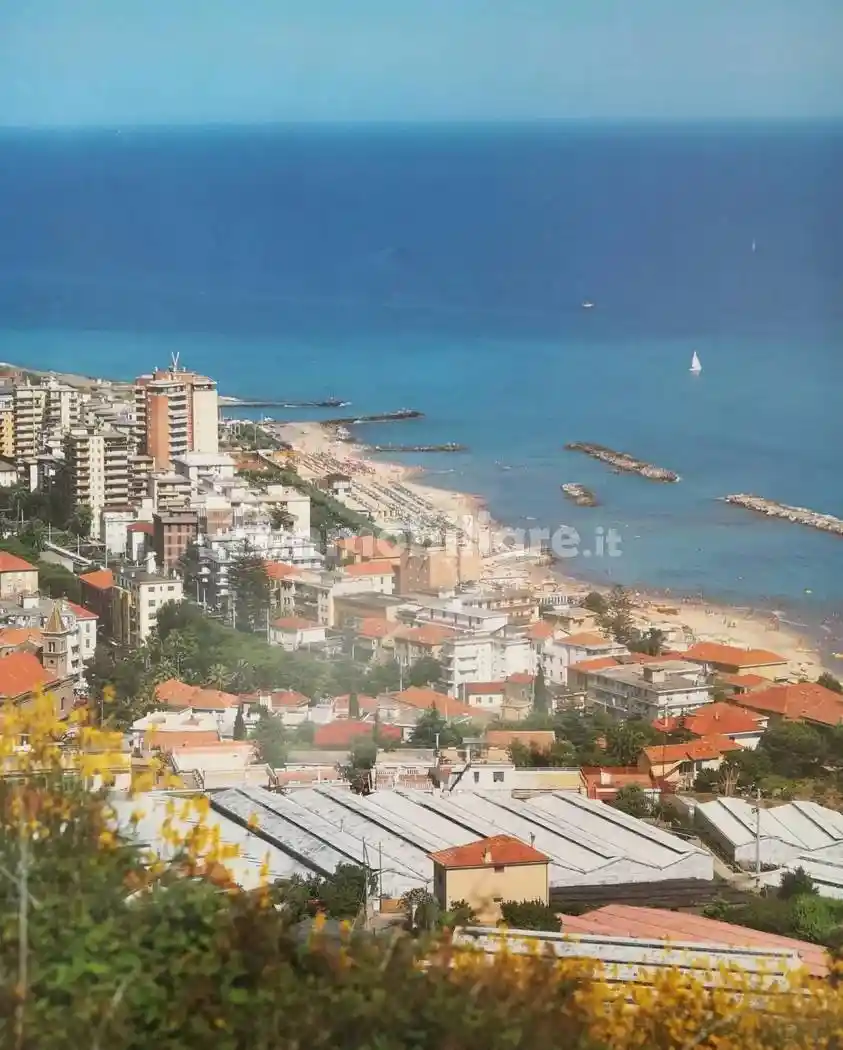 Appartamento in vendita a Taggia