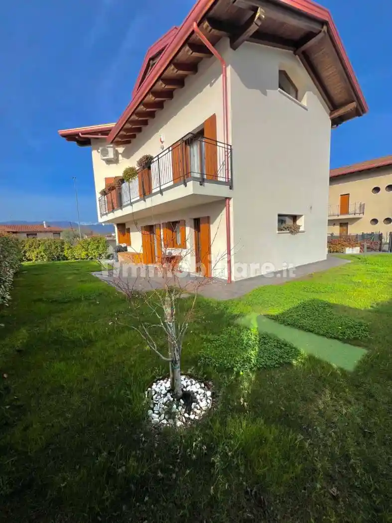 Villa in vendita a Reana del Rojale