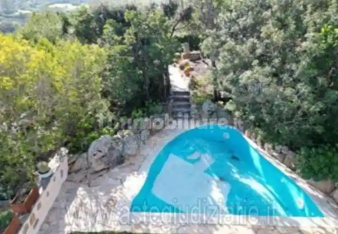 Villa in vendita a San Teodoro
