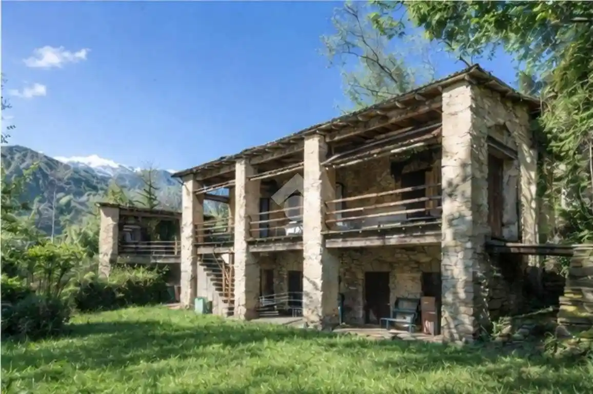 Casa indipendente in vendita a Angrogna