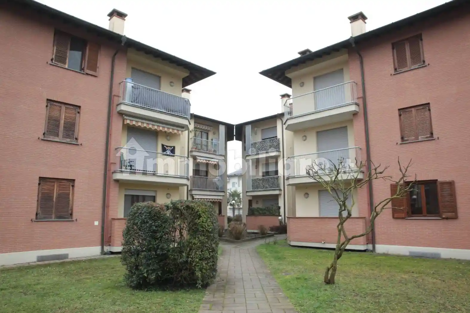 Appartamento in vendita a Rosate