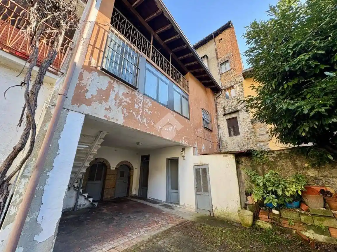 Casa indipendente in vendita a Vertova