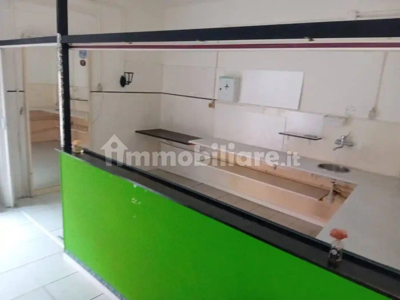 Palazzo - Edificio in affitto a Ancona