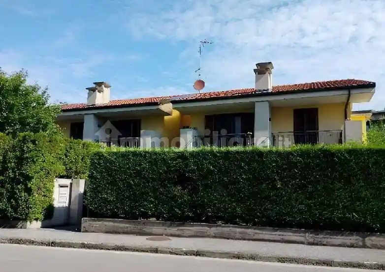 Appartamento in vendita a Bulciago