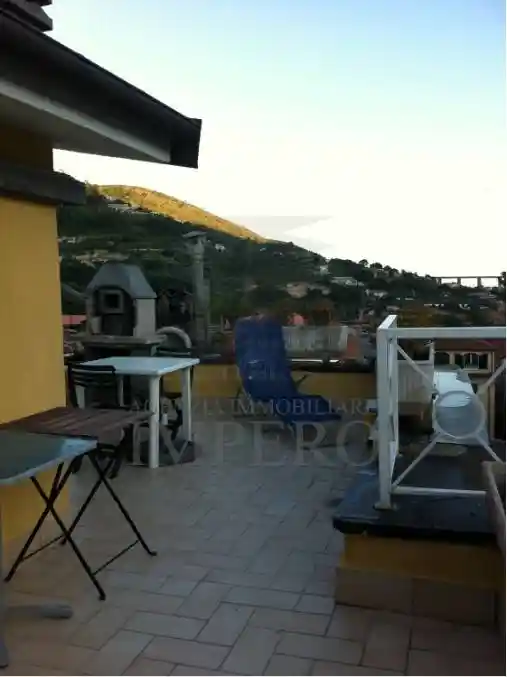 Appartamento in vendita a Camporosso