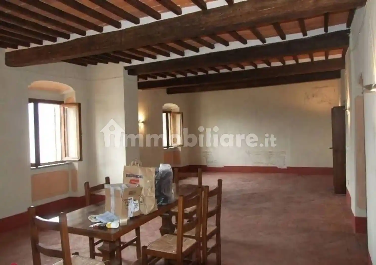 Palazzo - Edificio in vendita a Arezzo