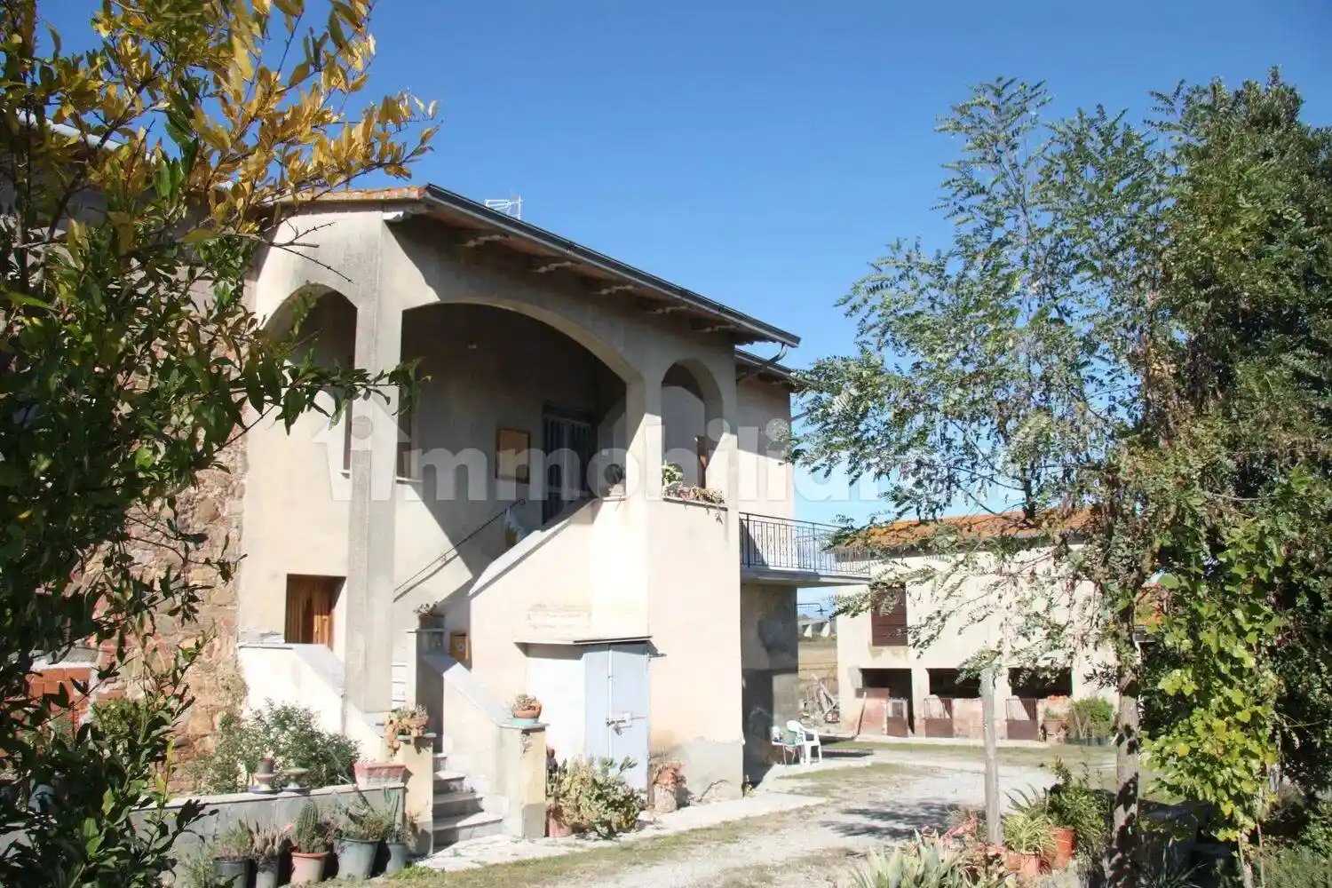 Villa in vendita a Lucignano