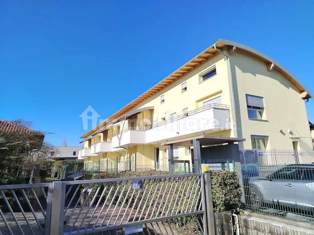 Appartamento in vendita a Bernareggio