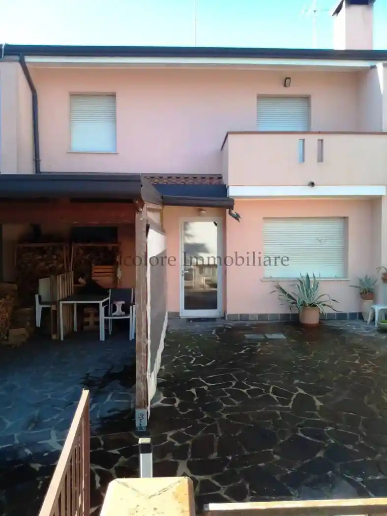 Villa in vendita a Polesella