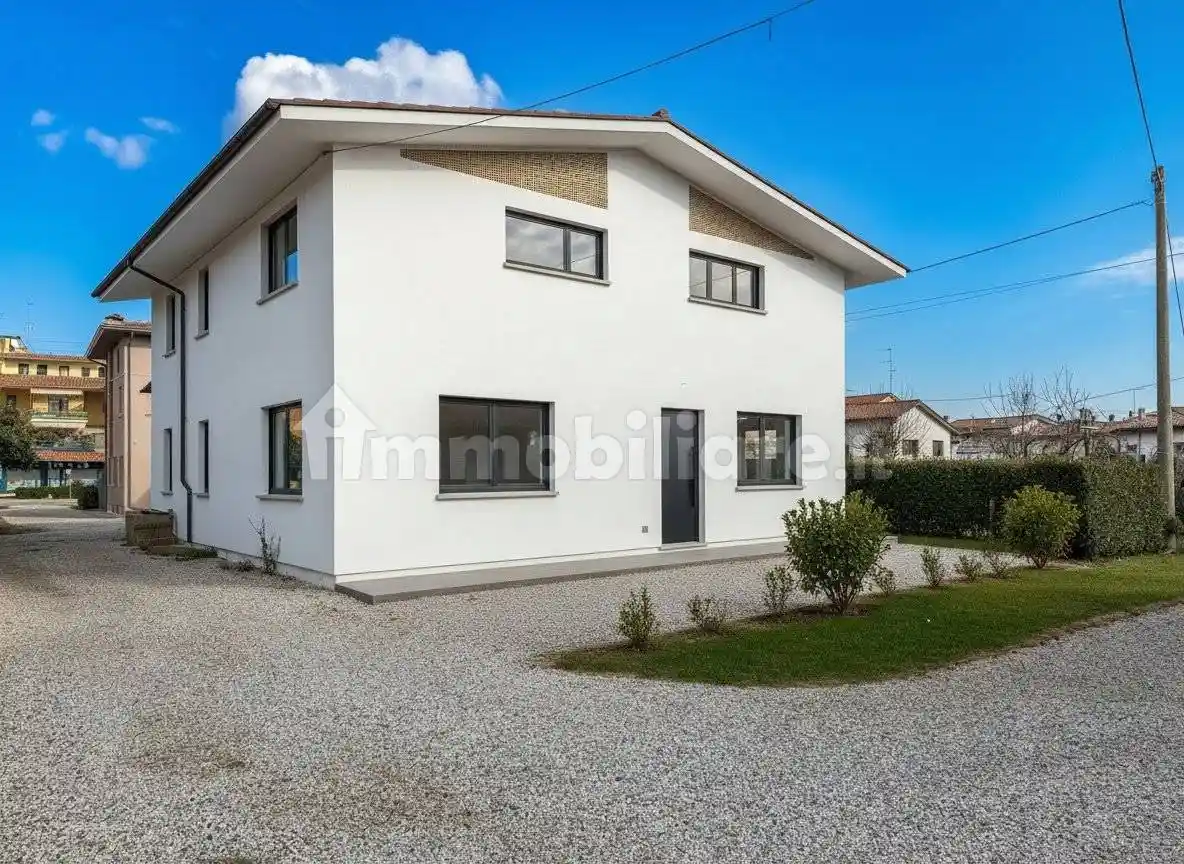 Casa indipendente in vendita a Montebelluna