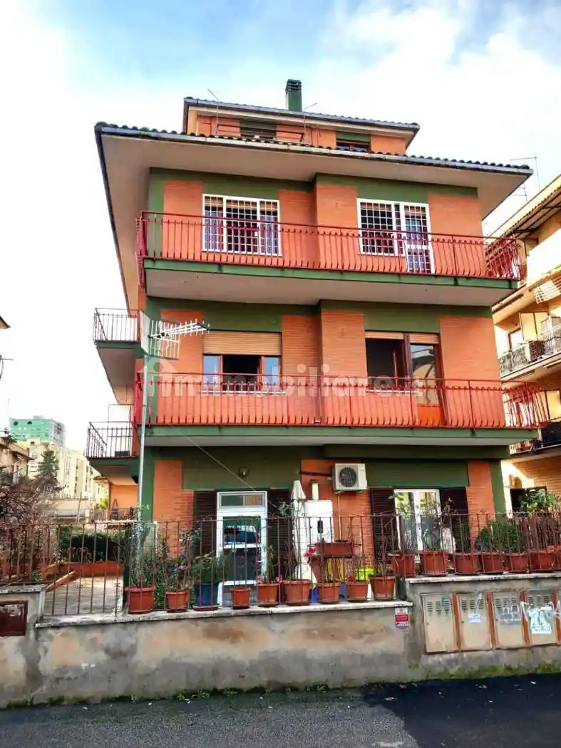 Appartamento in vendita a Roma