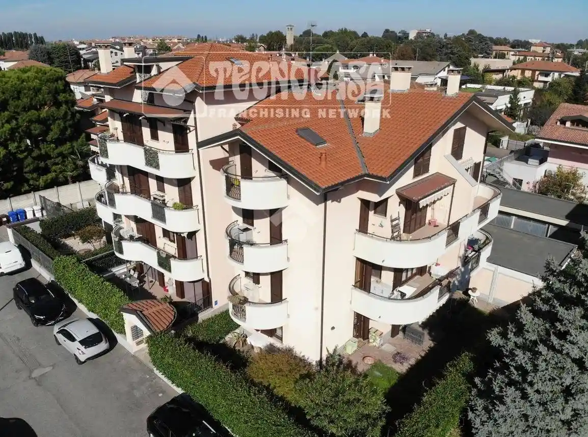 Appartamento in vendita a Bareggio