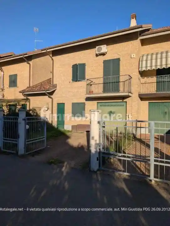 Villetta a schiera in vendita a Voghera