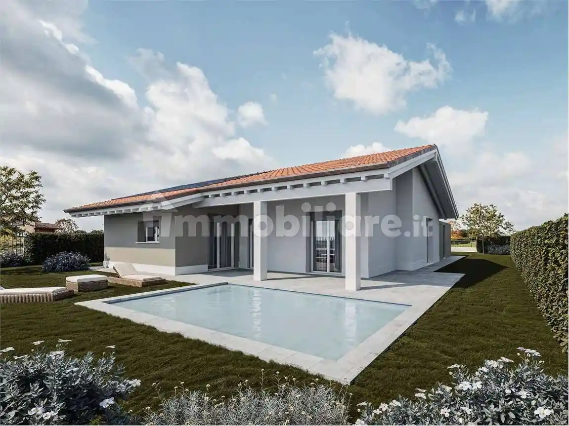 Villa in vendita a Buguggiate