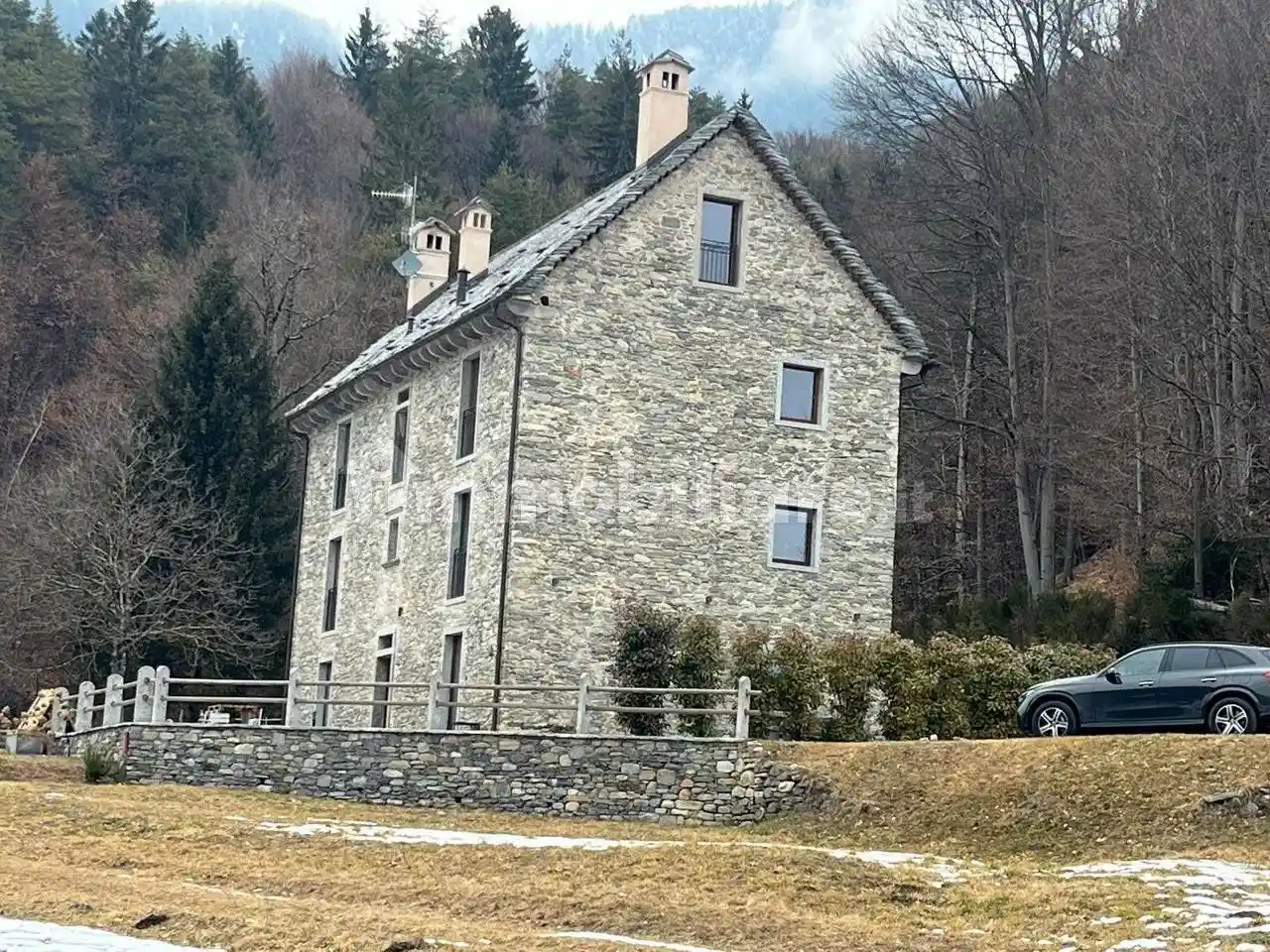 Appartamento in vendita a Craveggia