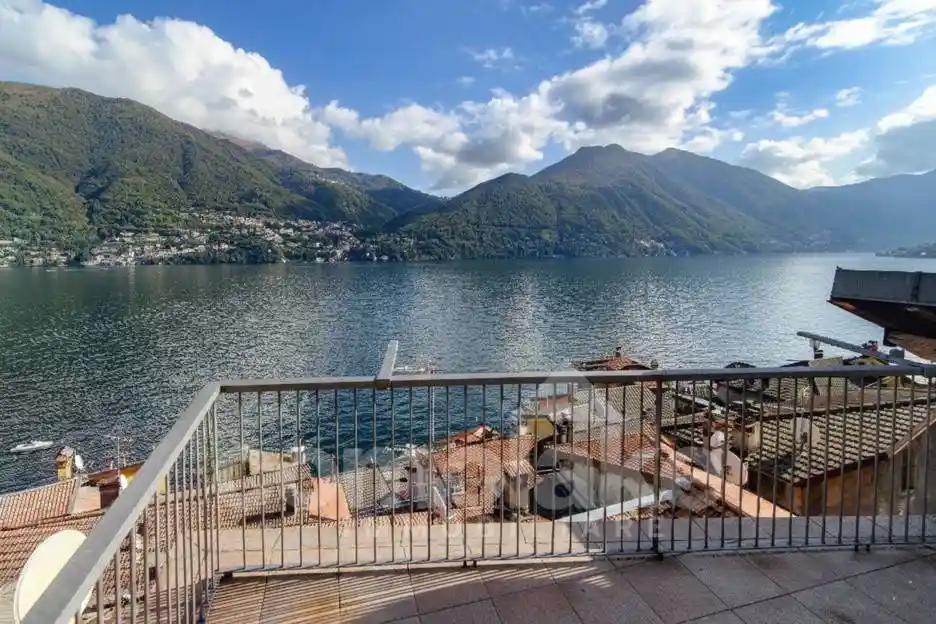 Appartamento in vendita a Brienno