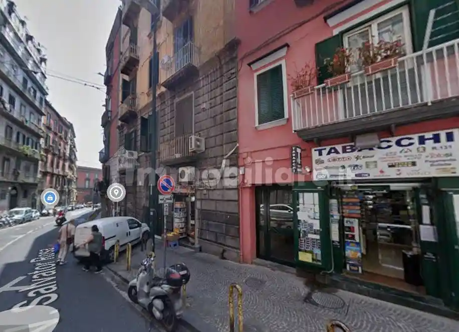 Appartamento in vendita a Napoli