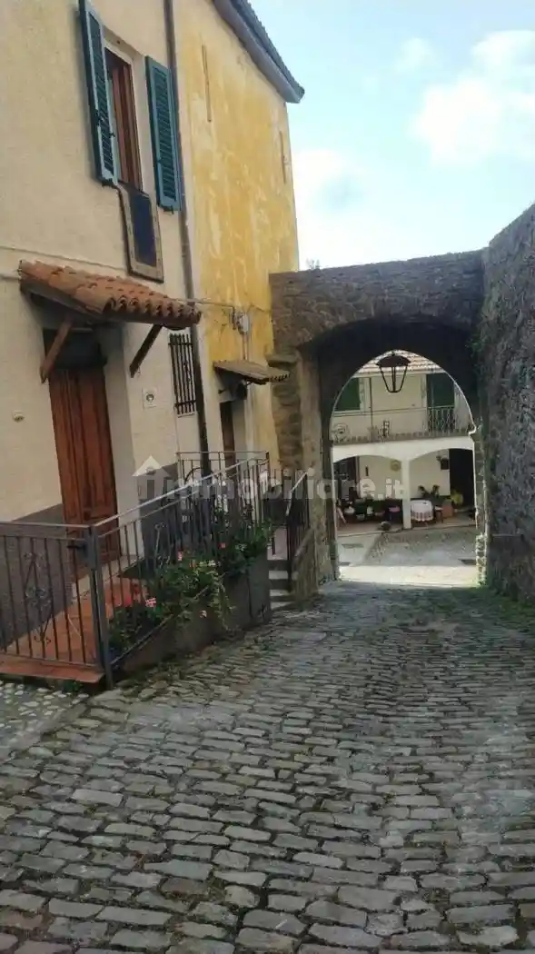 Villa in vendita a Pareto