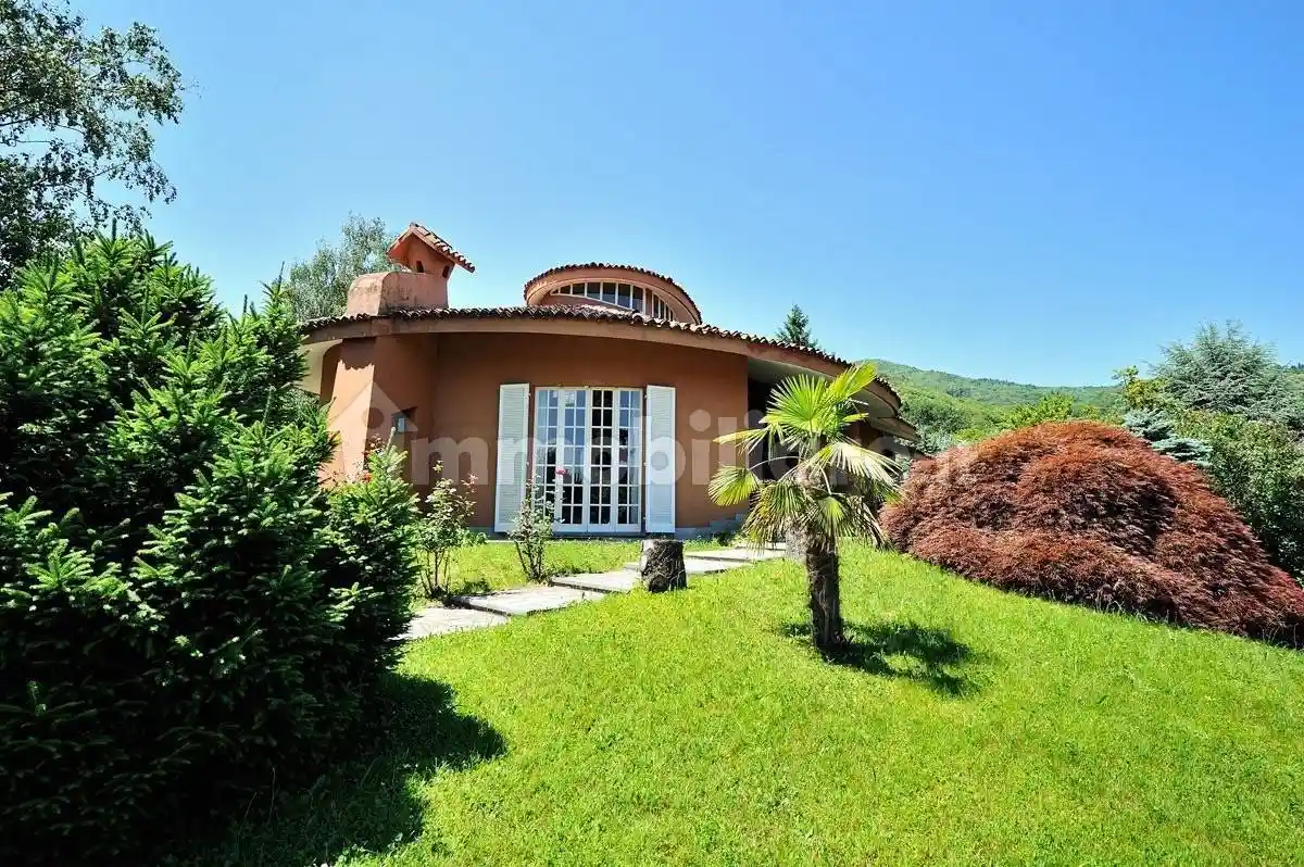 Villa in vendita a San Pietro Val Lemina