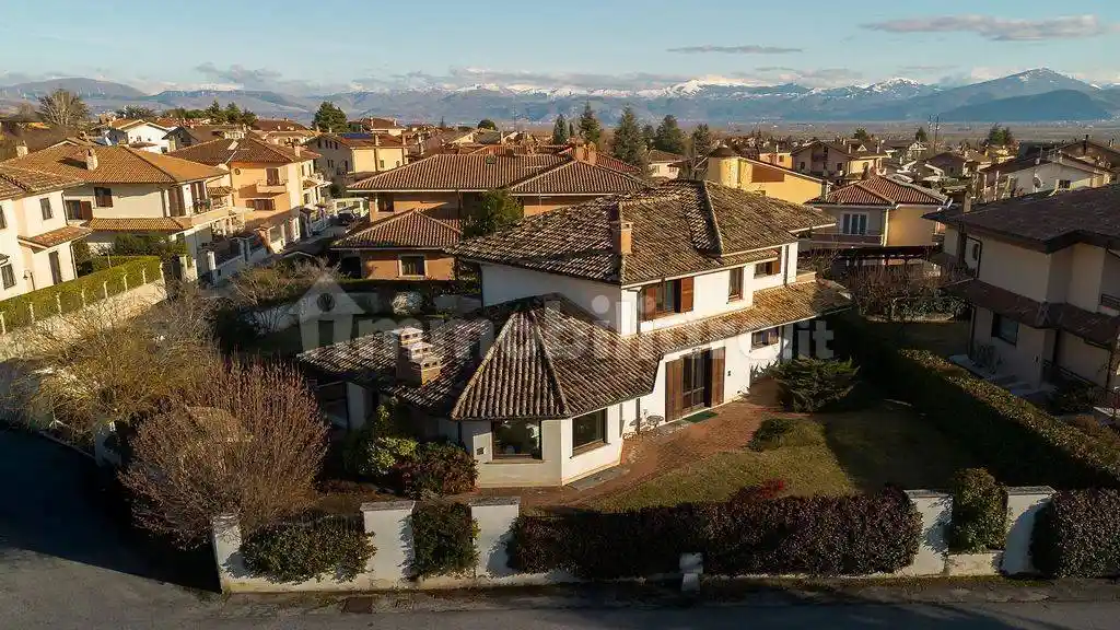 Villa in vendita a Avezzano
