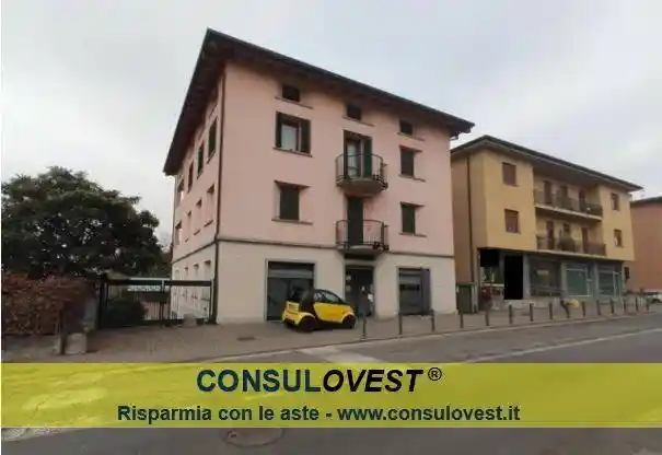 Appartamento in vendita a Merone