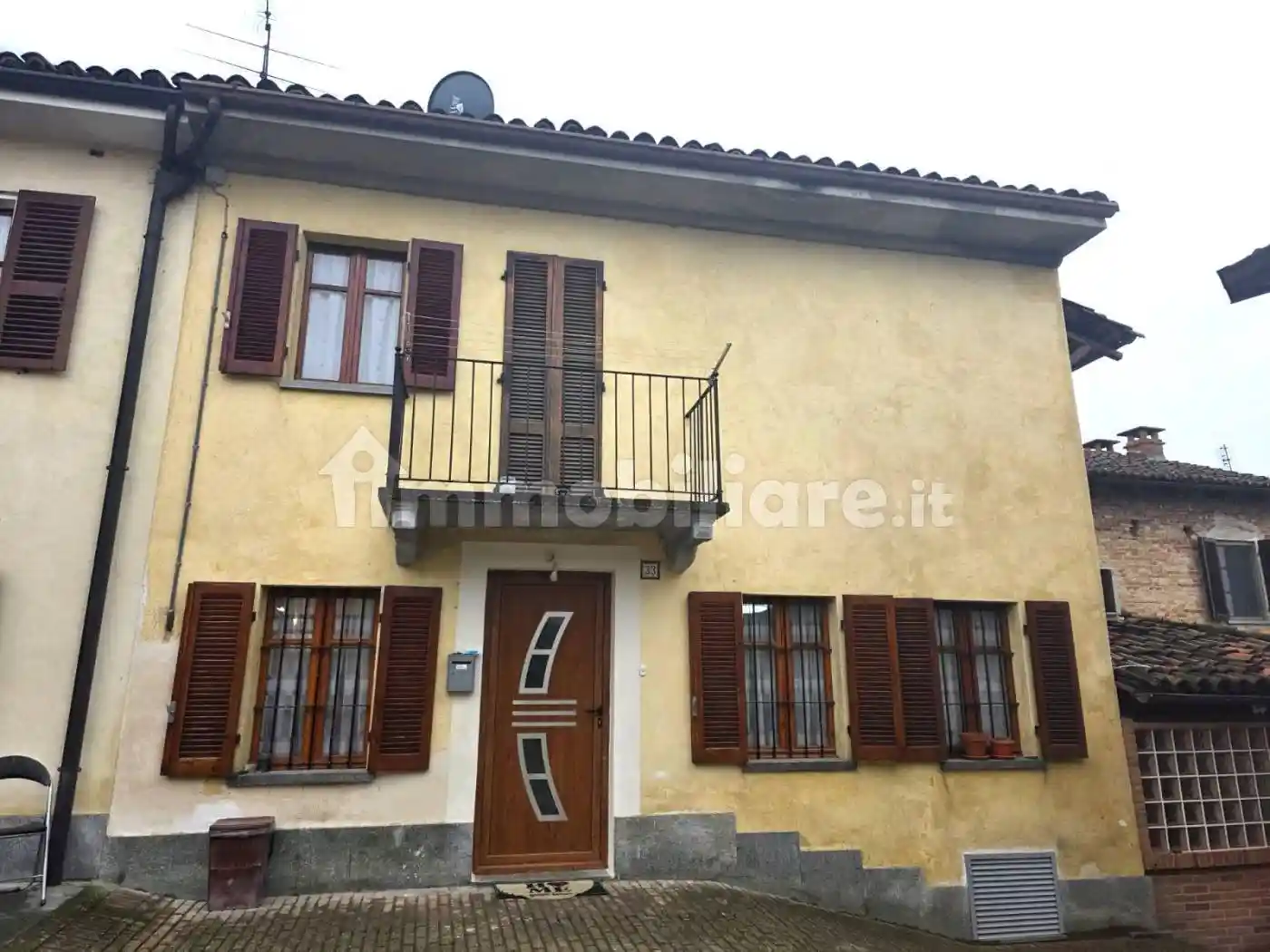 Villa in vendita a Castagnole delle Lanze