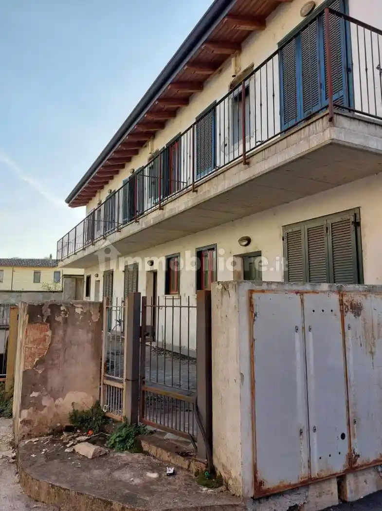 Palazzo - Stabile in vendita a Fontanella