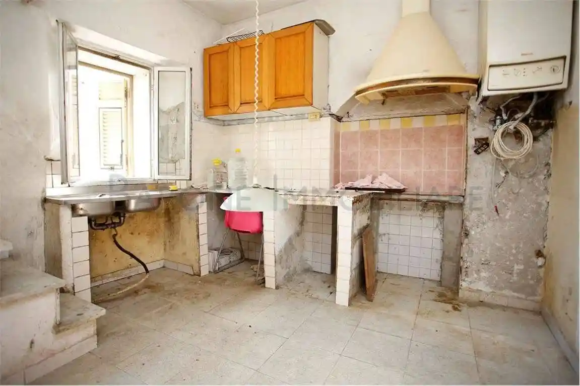 Casa indipendente in vendita a Massa