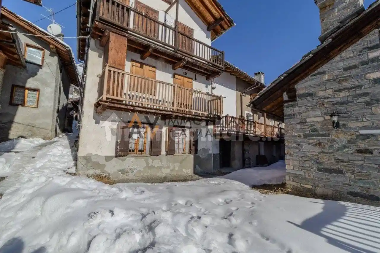 Appartamento in vendita a Ayas