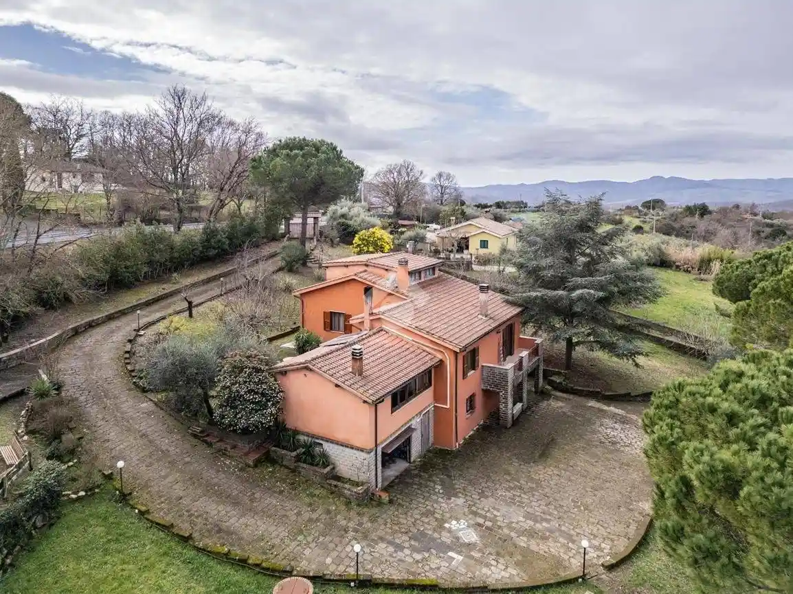 Villa in vendita a Canale Monterano