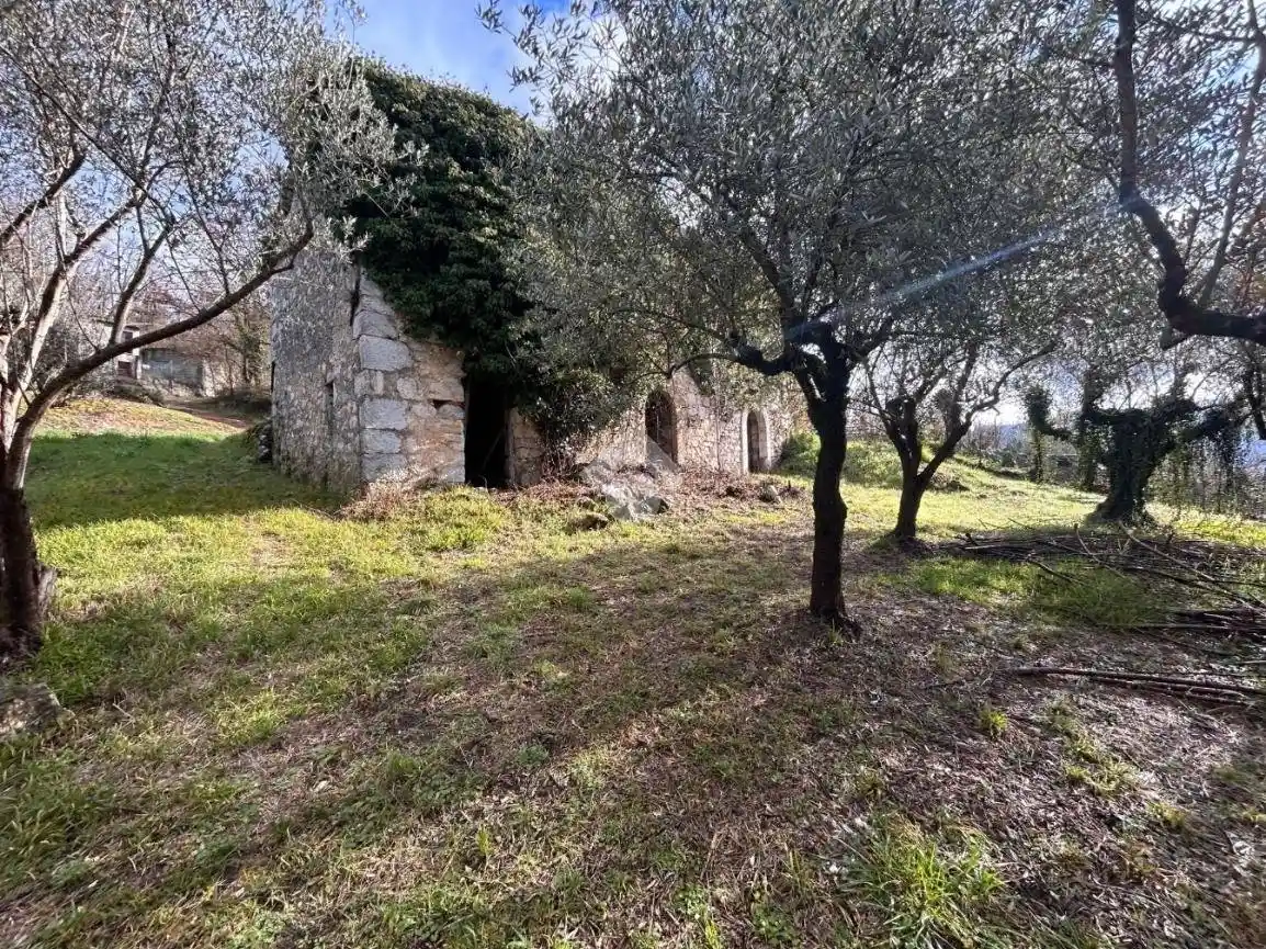 Rustico - Casale in vendita a Atina