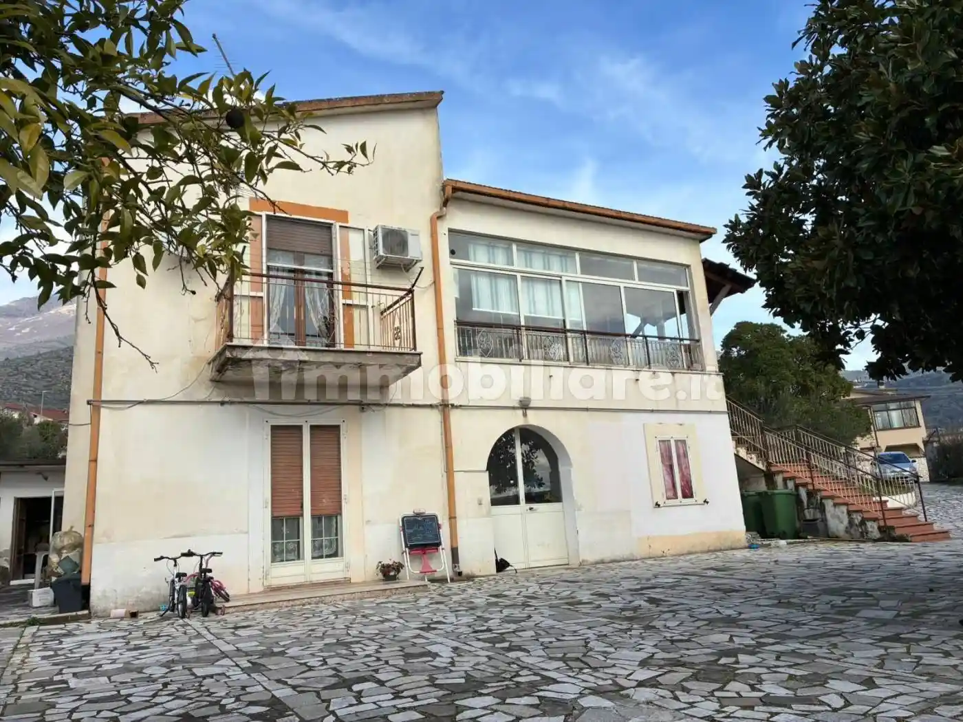 Villa in vendita a Piedimonte San Germano