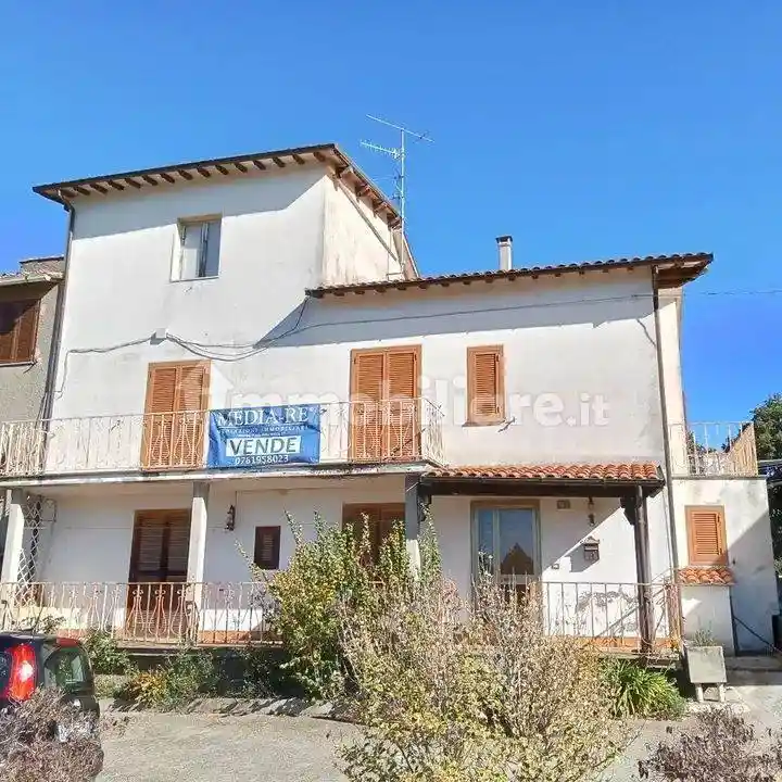 Appartamento in vendita a Viterbo