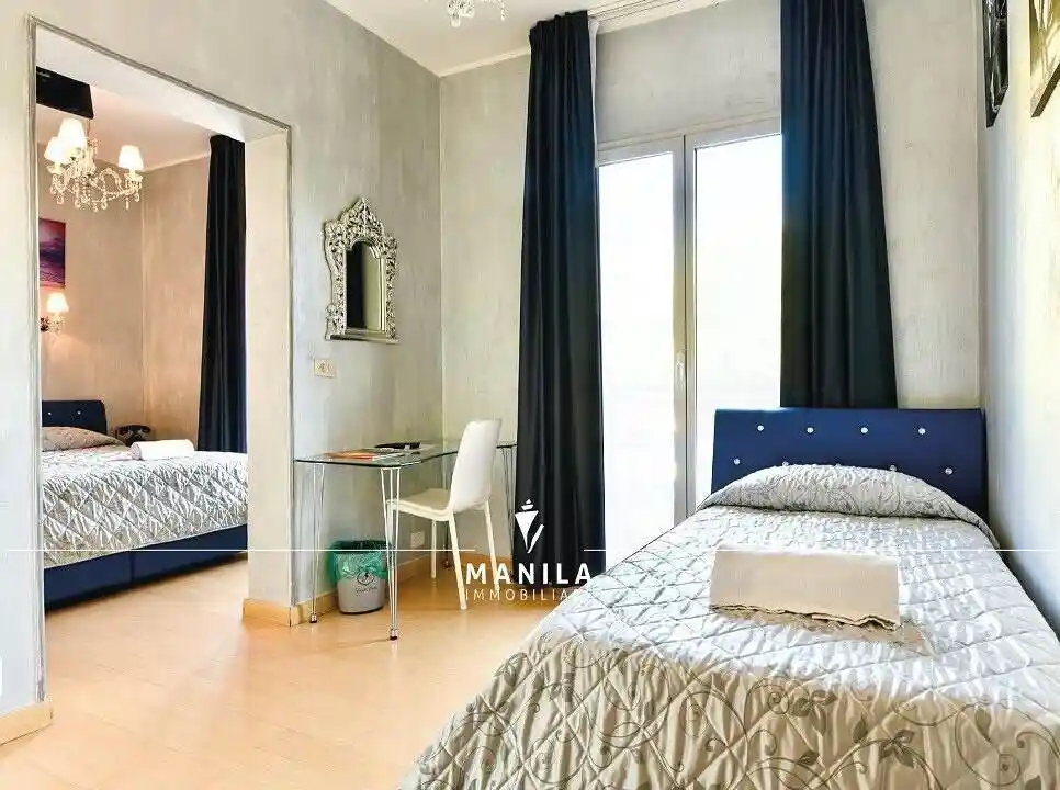 Palazzo - Edificio in vendita a Jesolo