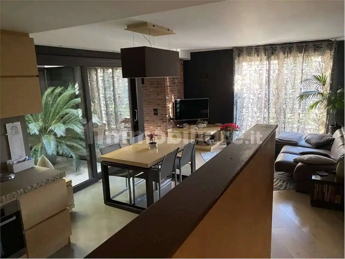 Appartamento in vendita a Bernareggio