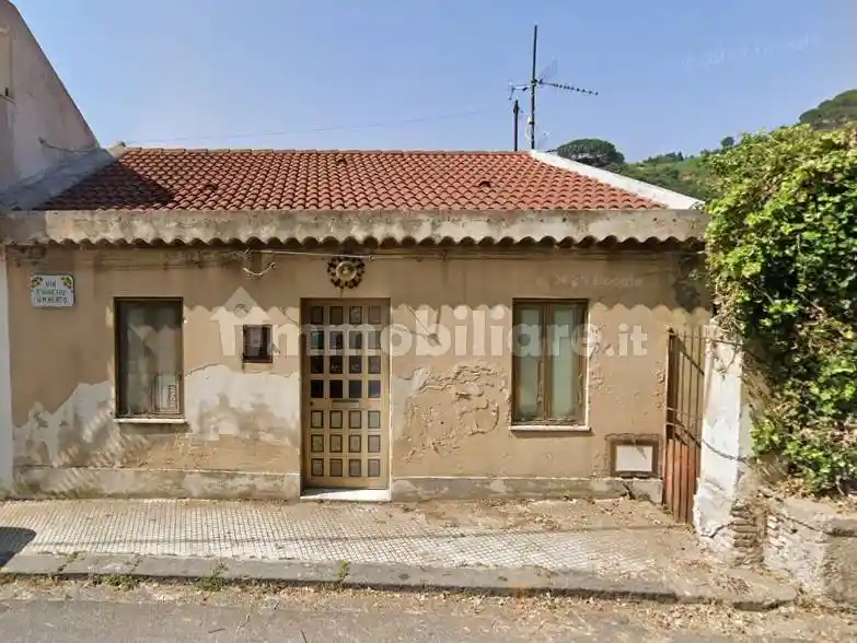Casa indipendente in vendita a Messina