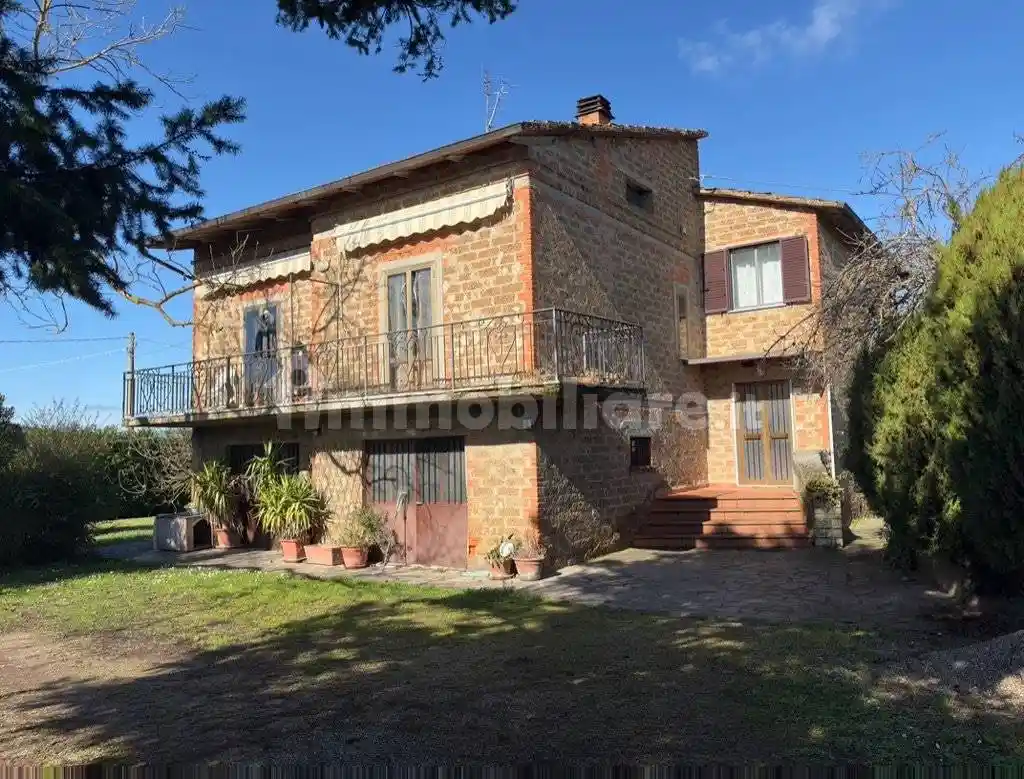Villa in vendita a Arezzo