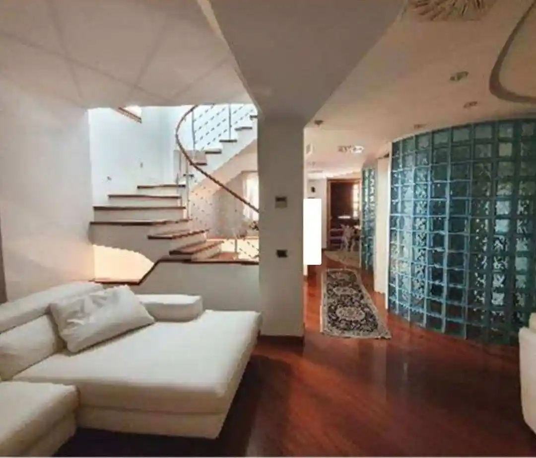 Villa in vendita a Signa