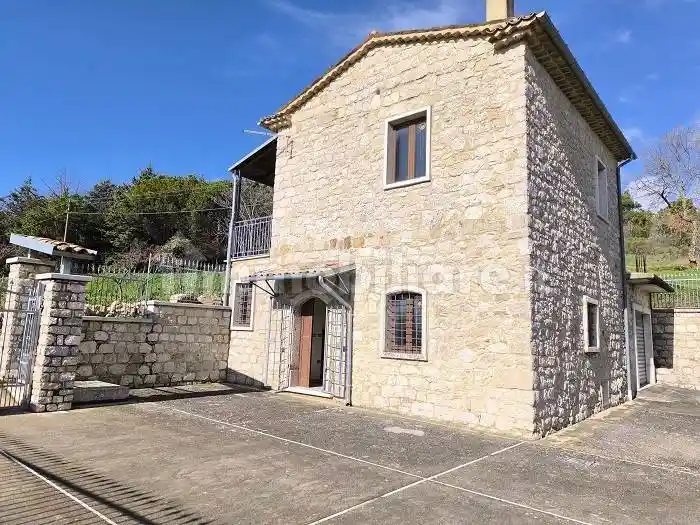 Villa in vendita a Gesualdo