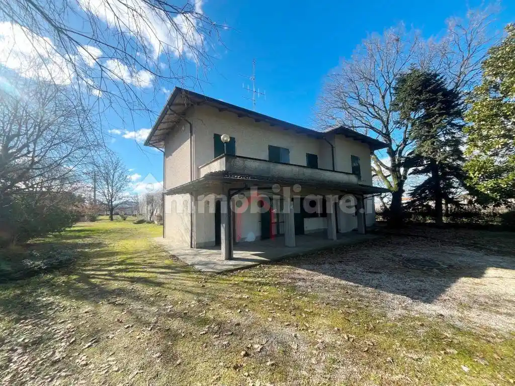 Villa in vendita a Forlì