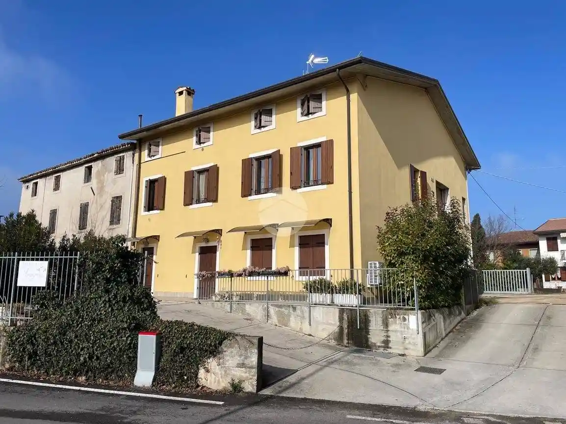 Appartamento in vendita a Castelnuovo del Garda